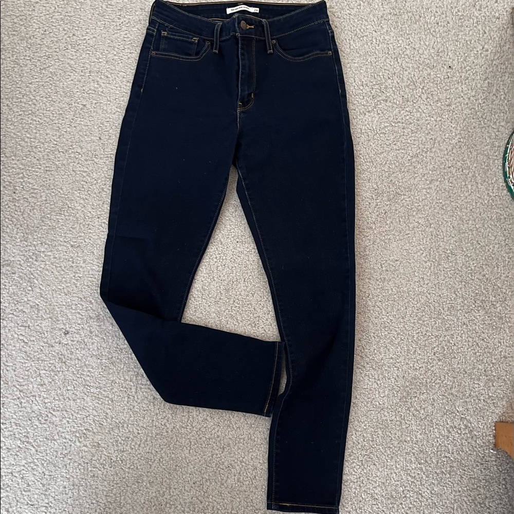 Levi’s skinny jeans